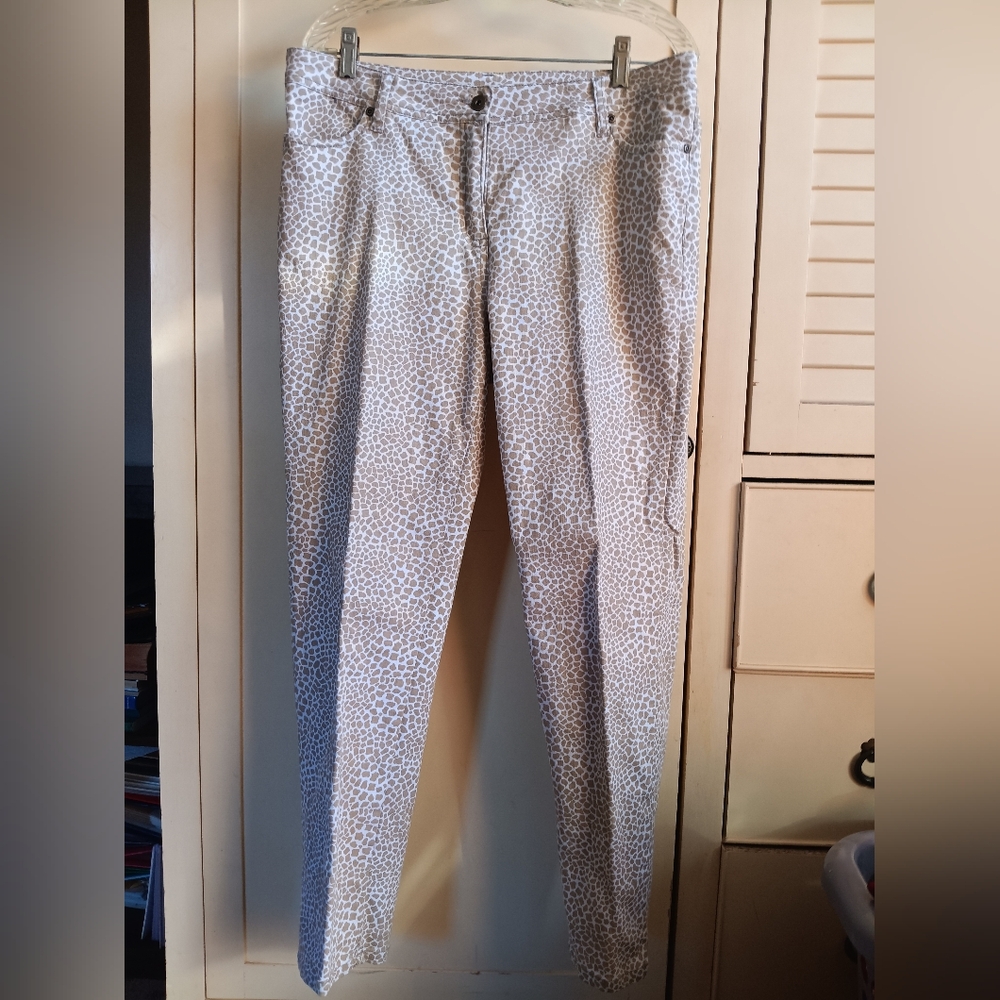Womens Multiples White and Gray Leopard Print Straight Leg Pants Size 14